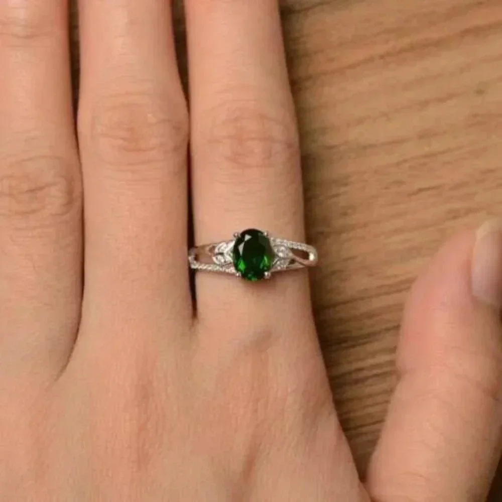 925 Sterling Silver Diamond Emerald Cushion Cut Ring